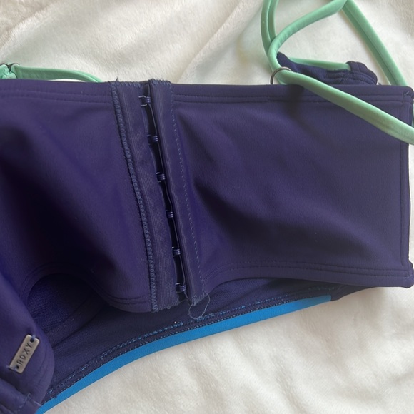 Roxy Underwire Swim Top Bra - Picture 5 of 5